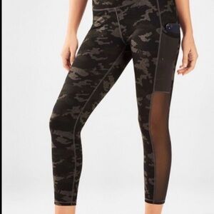 Fabletics Mila Powerhold leggings Camouflage
